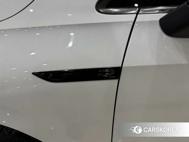 Volkswagen Golf 2023 Белый из Китая, фото 3