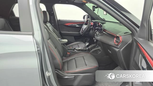 Chevrolet (GM Daewoo) The New Trail Blazer 2024 Серый из Кореи, фото 3