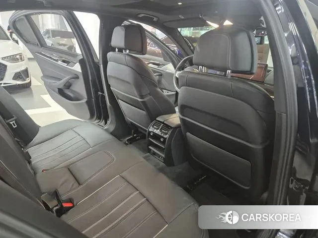 BMW 5 Series (G30) 2022 Черный из Кореи, фото 3