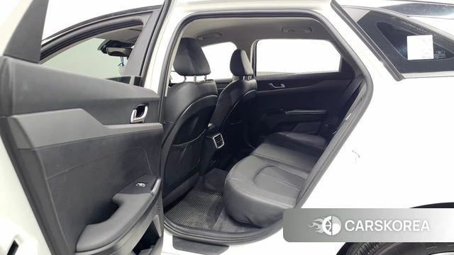 Kia K5 3rd generation 2021 Белый из Кореи, фото 3