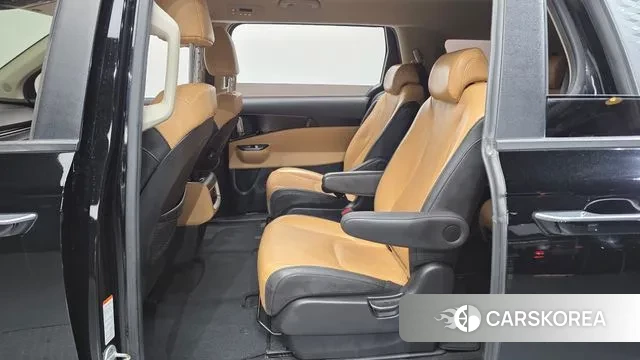 Kia Carnival 4th generation 2022 Черный из Кореи, фото 3
