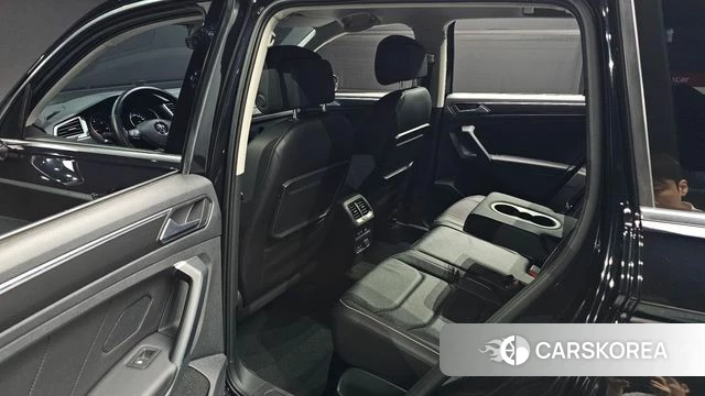 Volkswagen Tiguan second Generation 2020 Черный из Кореи, фото 3