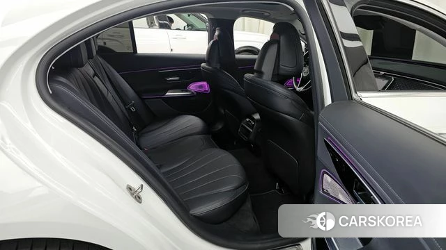 Mercedes-Benz E-Class W214 2024 Белый из Кореи, фото 3