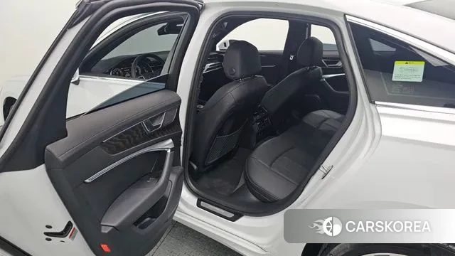 Audi A6 (C8) 2023 Белый из Кореи, фото 3