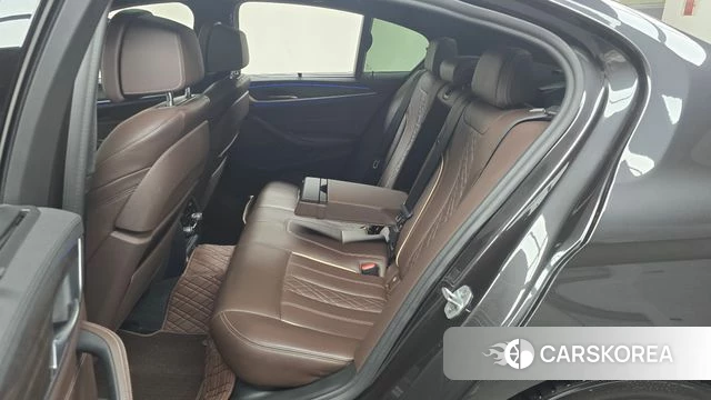 BMW 5 Series (G30) 2019 Серый из Кореи, фото 3