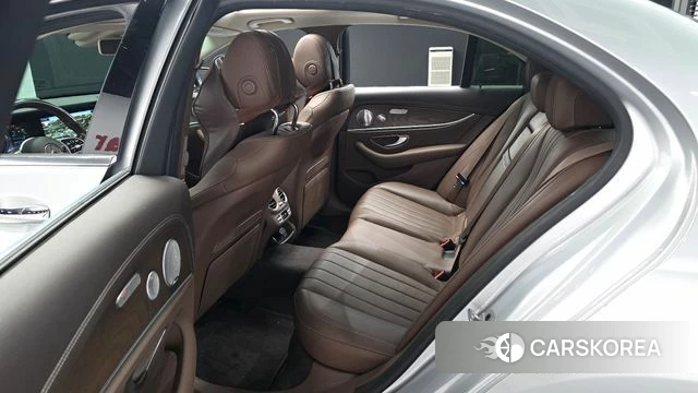 Mercedes-Benz E-Class W213 2020 Серебряный из Кореи, фото 3