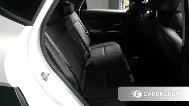 Hyundai Kona (SX2) 2024 Белый из Кореи, фото 3