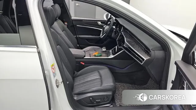 Audi A6 (C8) 2021 Белый из Кореи, фото 3