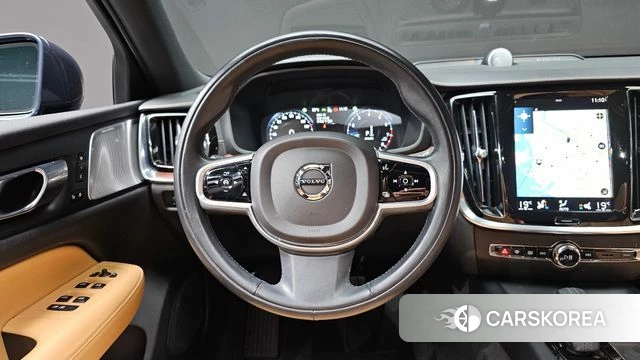 Volvo V60 Cross-Country 2nd Generation 2021 Синий из Кореи, фото 3