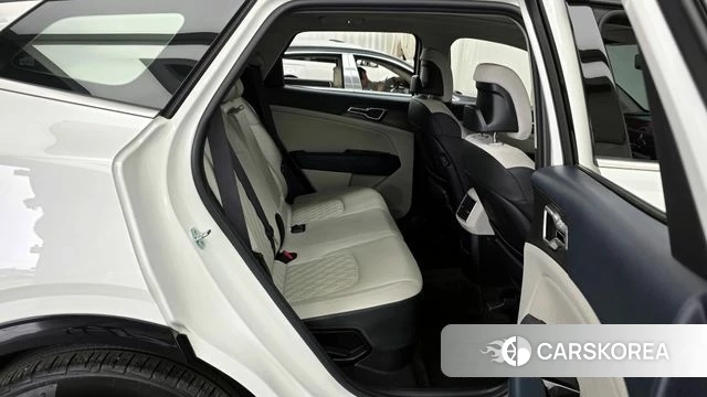 Kia Sportage 5th Generation Hybrid 2021 Белый из Кореи, фото 3