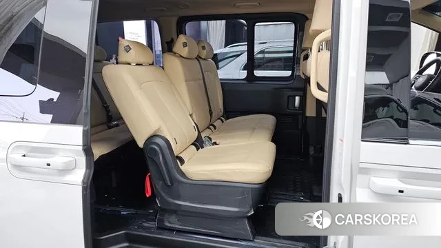 Hyundai Staria 2024 Белый из Кореи, фото 3