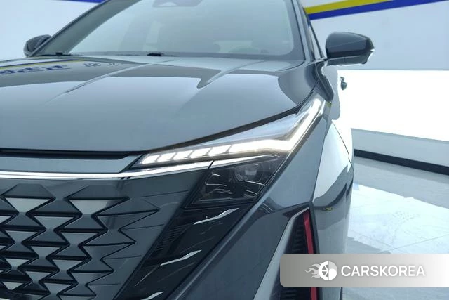Changan Z6 2023 Темно-серый из Китая, фото 3