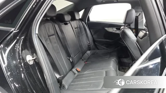 Audi A4 (B9) 2018 Черный из Кореи, фото 3