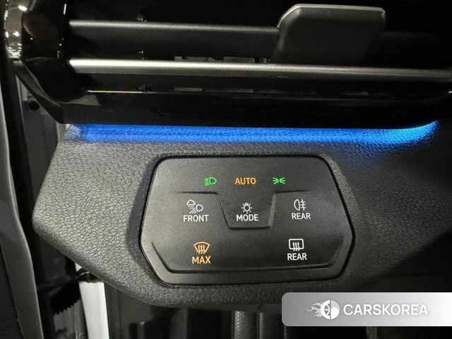 Volkswagen ID.4 2023 Белый из Кореи, фото 3