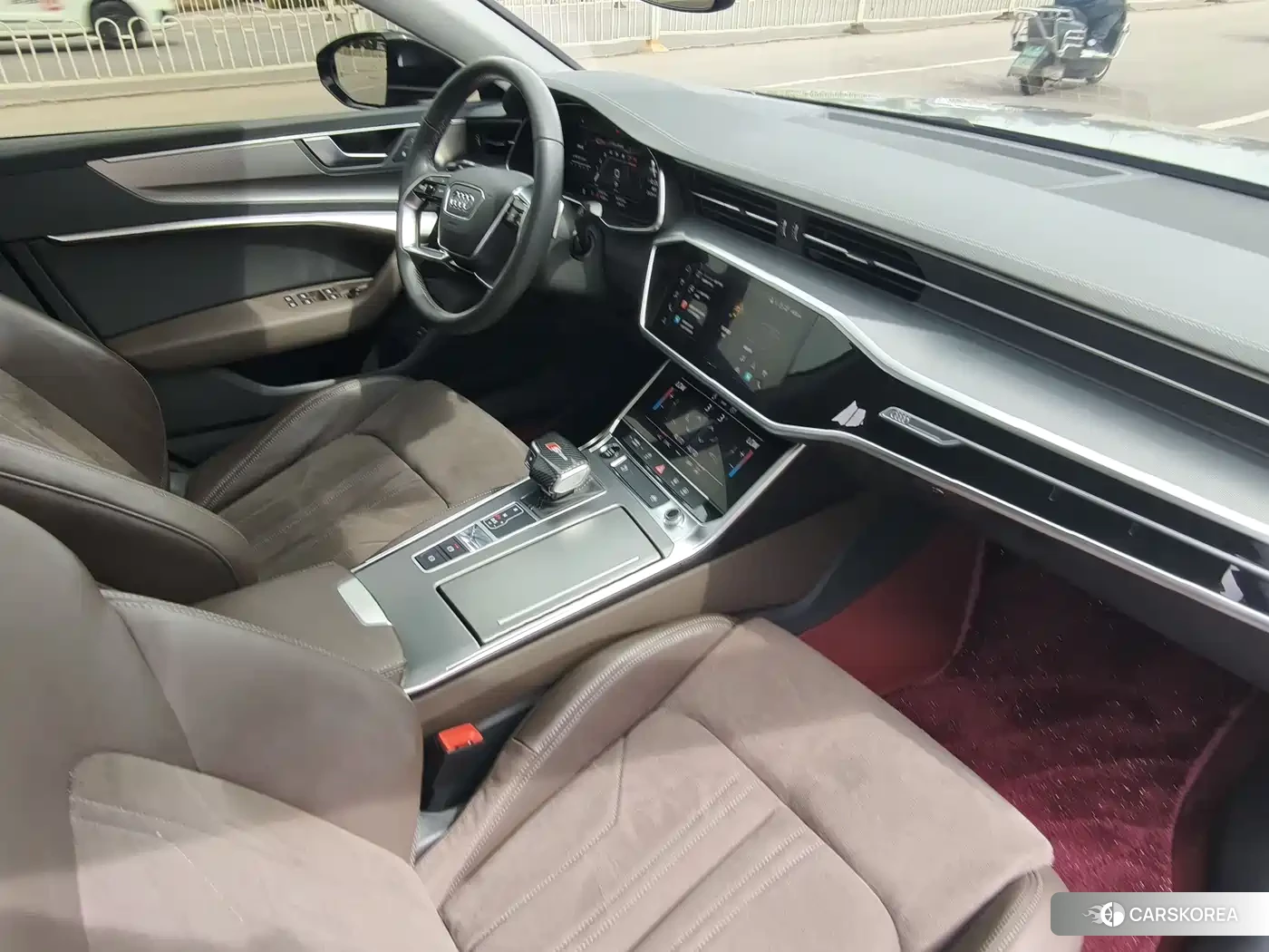 Audi A7L 2023 Silver/gray из Китая, фото 3