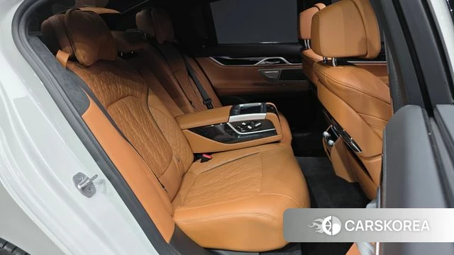 BMW 7 Series (G11) 2021 Белый из Кореи, фото 3