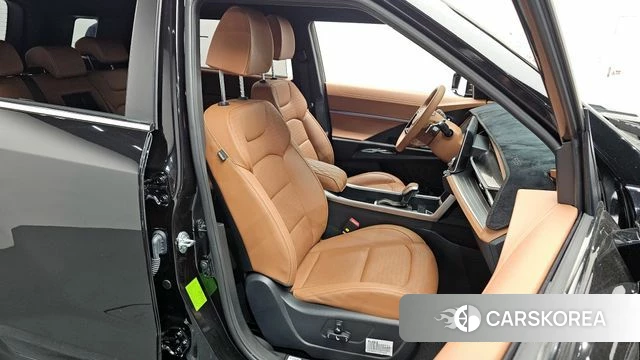 Ssangyong Torres 2022 Черный из Кореи, фото 3