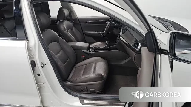 Kia Come New K7 2018 Белый из Кореи, фото 3