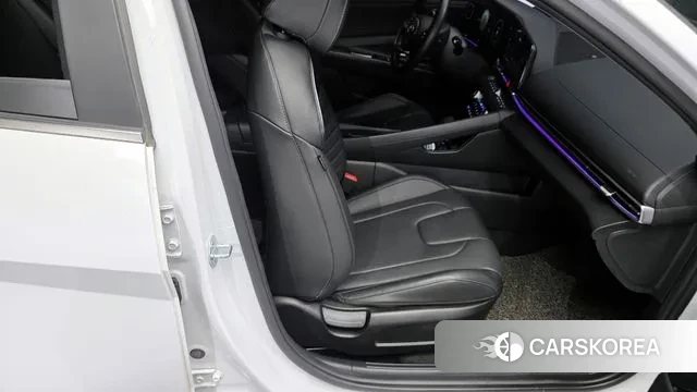 Hyundai Avante (CN7) 2021 Белый из Кореи, фото 3