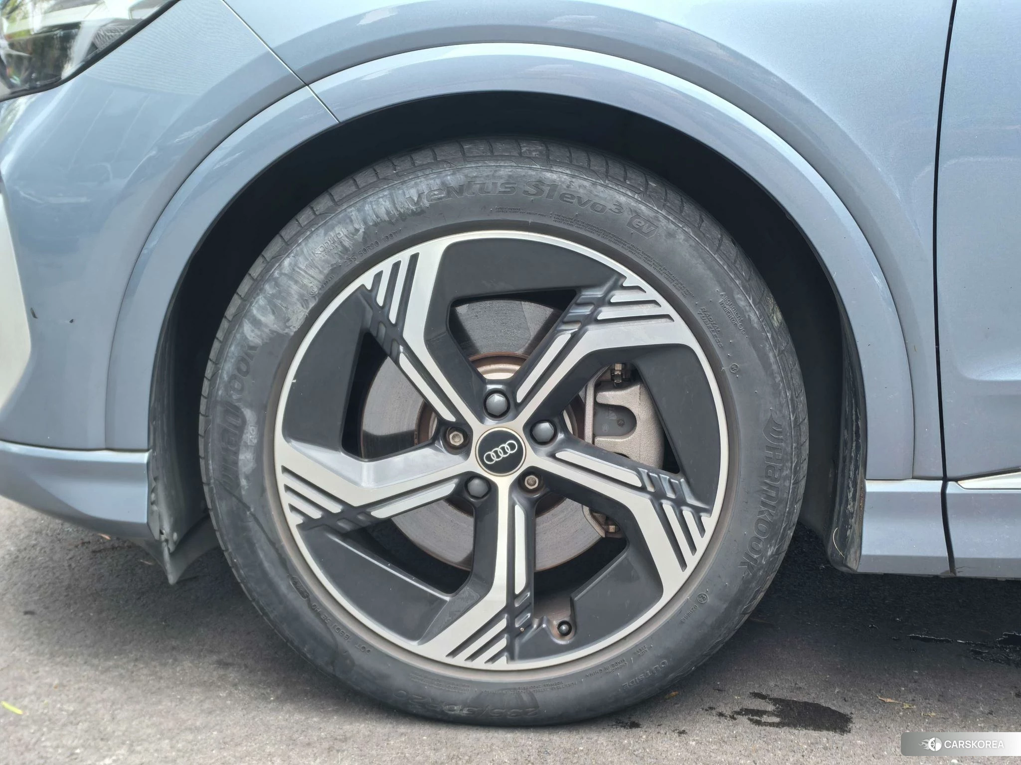 Audi Q4 2023 Синий из Китая, фото 3