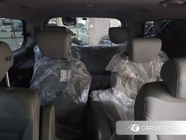 Hyundai The New Grand Starex 2018 Серебристо-серый из Кореи, фото 3