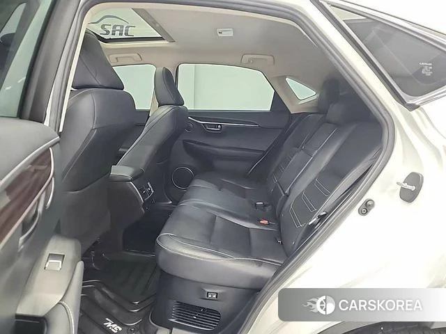 Lexus NX300h 2018 Белый из Кореи, фото 3