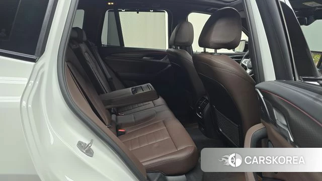 BMW X3 (G01) 2024 Белый из Кореи, фото 3