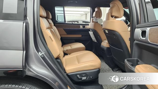 Hyundai Santa Fe (MX5) 2023 Серый из Кореи, фото 3