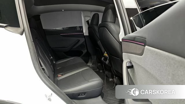 Tesla Model Y 2025 Белый из Кореи, фото 3