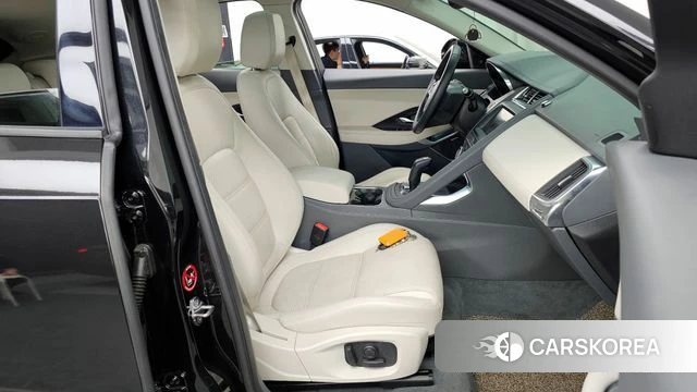 Jaguar E-PACE 2020 Черный из Кореи, фото 3