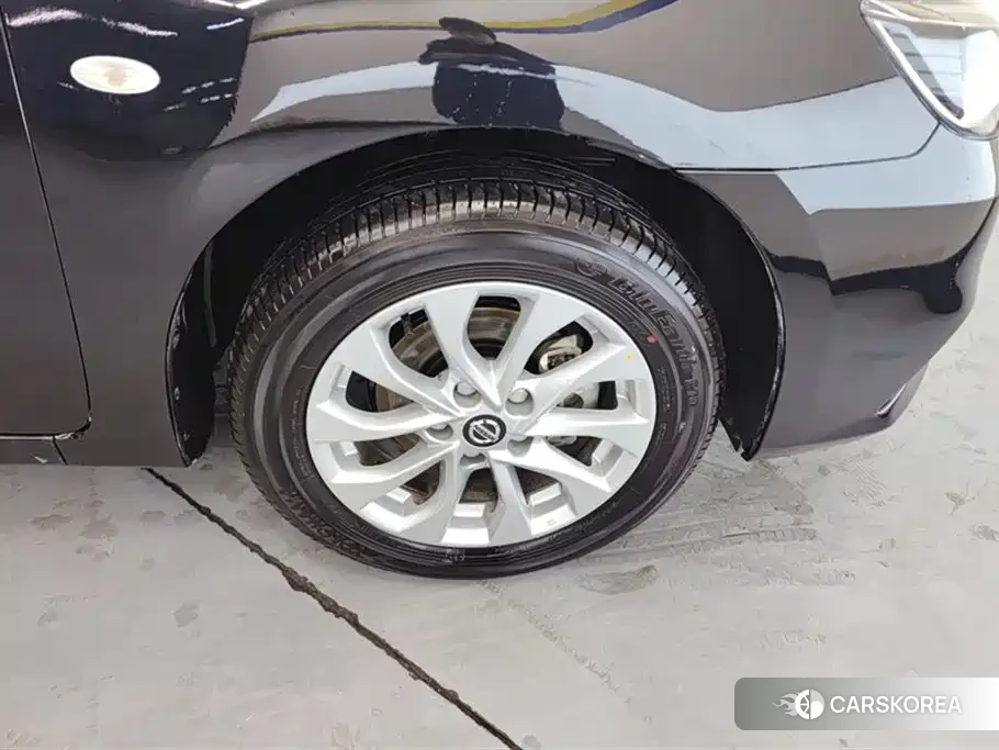 Nissan Xuan Yi 2025 Черный из Китая, фото 3