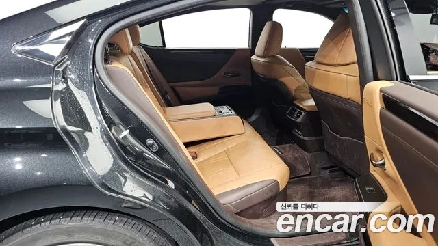 Lexus ES300h 7th generation 2020 Черный из Кореи, фото 3