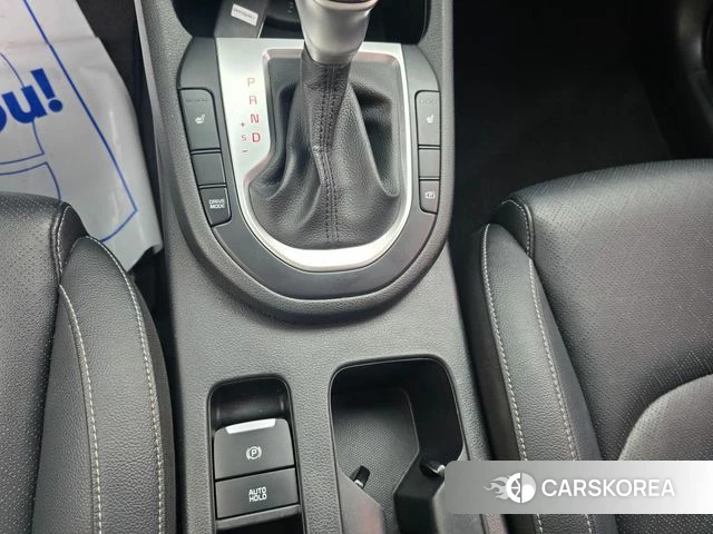 Kia The New K3 2nd generation 2022 Белый из Кореи, фото 3