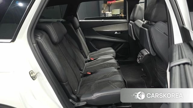 Peugeot 5008 second generation 2022 Белый из Кореи, фото 3