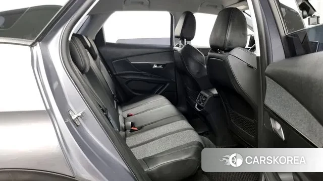 Peugeot 3008 second generation 2018 Серебряный из Кореи, фото 3