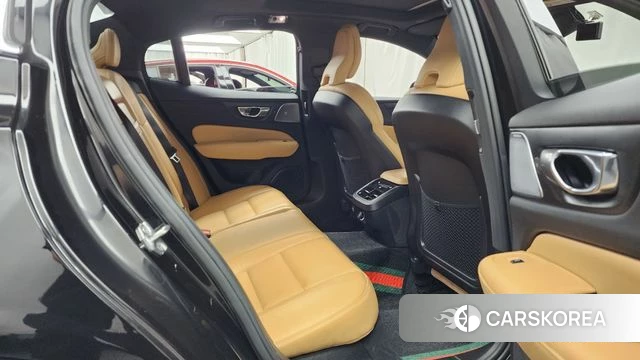 Volvo S60 3rd generation 2019 Белый из Кореи, фото 3