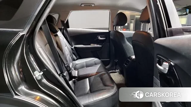 Kia Niro 2018 Черный из Кореи, фото 3