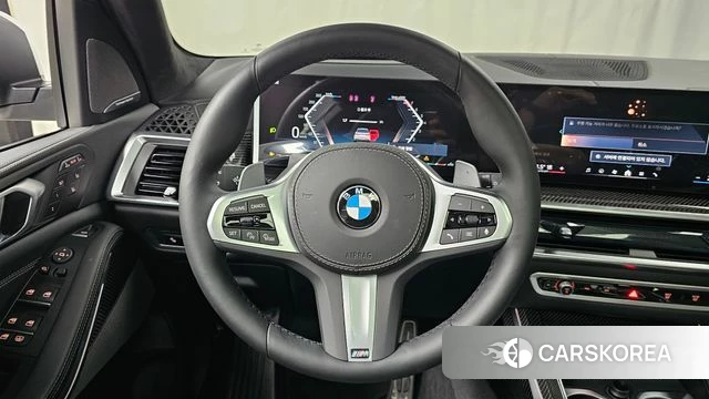 BMW X7 (G07) 2026 Белый из Кореи, фото 3