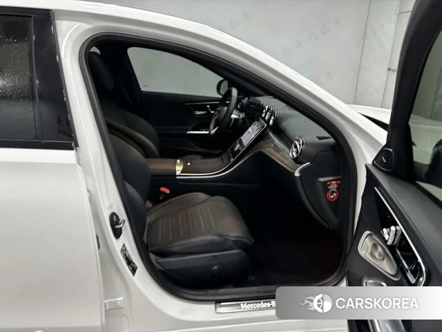 Mercedes-Benz Class C 2024 Белый из Китая, фото 3