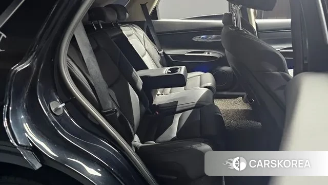 Genesis GV70 2021 Черный из Кореи, фото 3