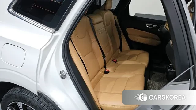 Volvo XC60 second Generation 2020 Белый из Кореи, фото 3