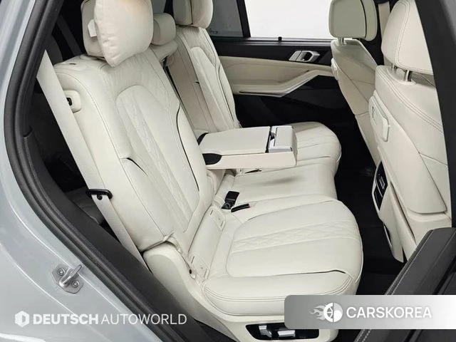 BMW X5 (G05) 2025 Светло-серебряный цвет из Кореи, фото 3