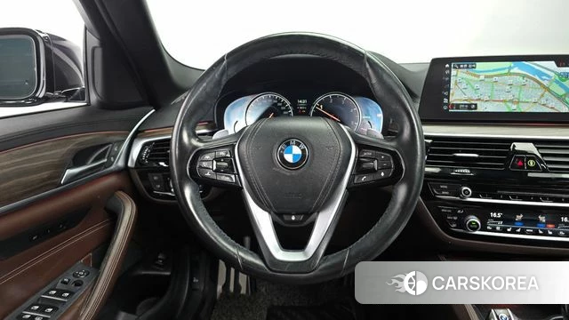 BMW 5 Series (G30) 2018 Синий из Кореи, фото 3