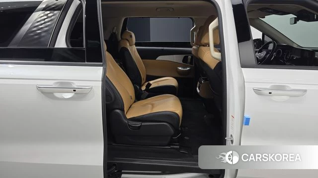 Kia Carnival 4th generation 2023 Белый из Кореи, фото 3