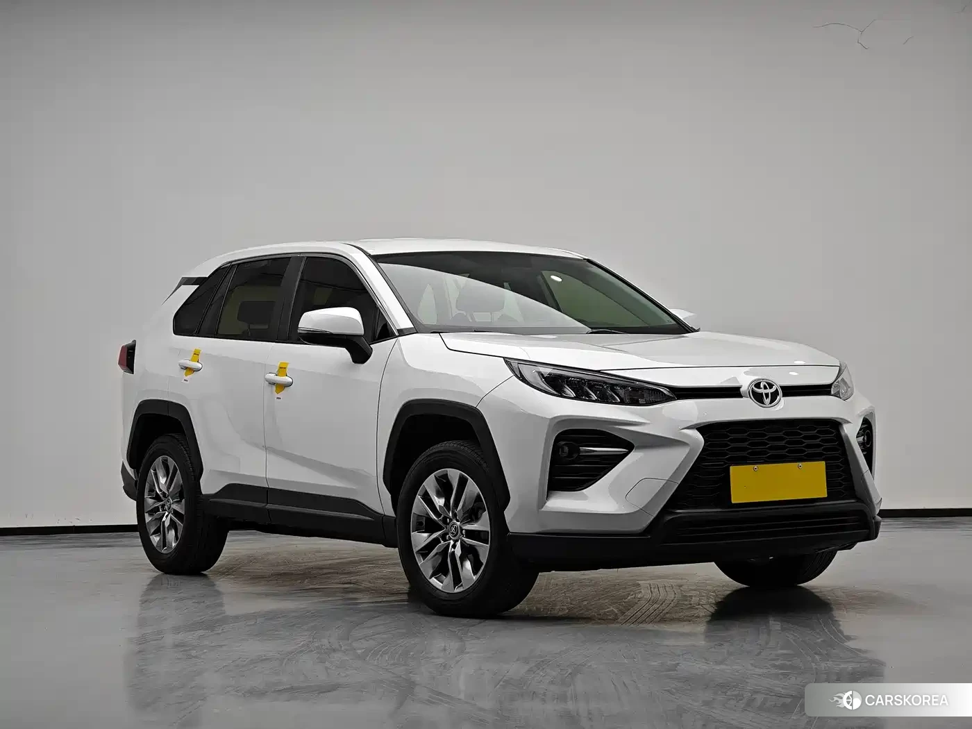 Toyota Wildlander 2024 Белый из Китая, фото 3