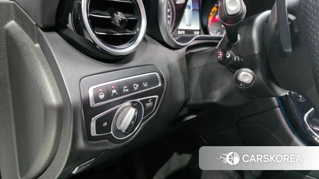 Mercedes-Benz GLC-Class X253 2018 Белый из Кореи, фото 3