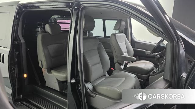 Hyundai The New Grand Starex 2018 Черный из Кореи, фото 3