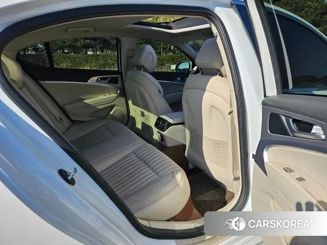 Genesis The New G70 2021 Белый из Кореи, фото 3