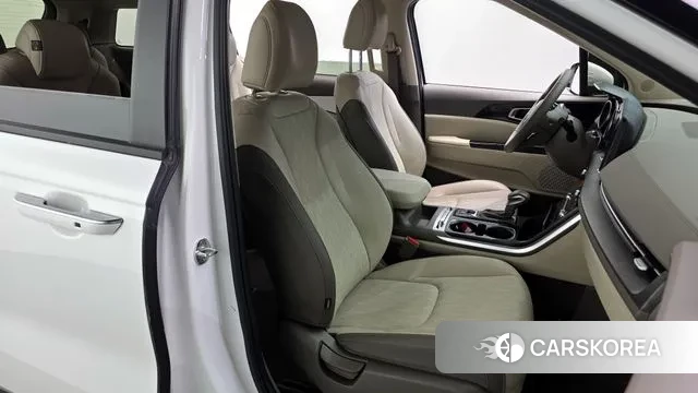 Kia Carnival 4th generation 2023 Белый из Кореи, фото 3
