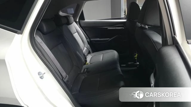 Kia Seltos 2022 Белый из Кореи, фото 3